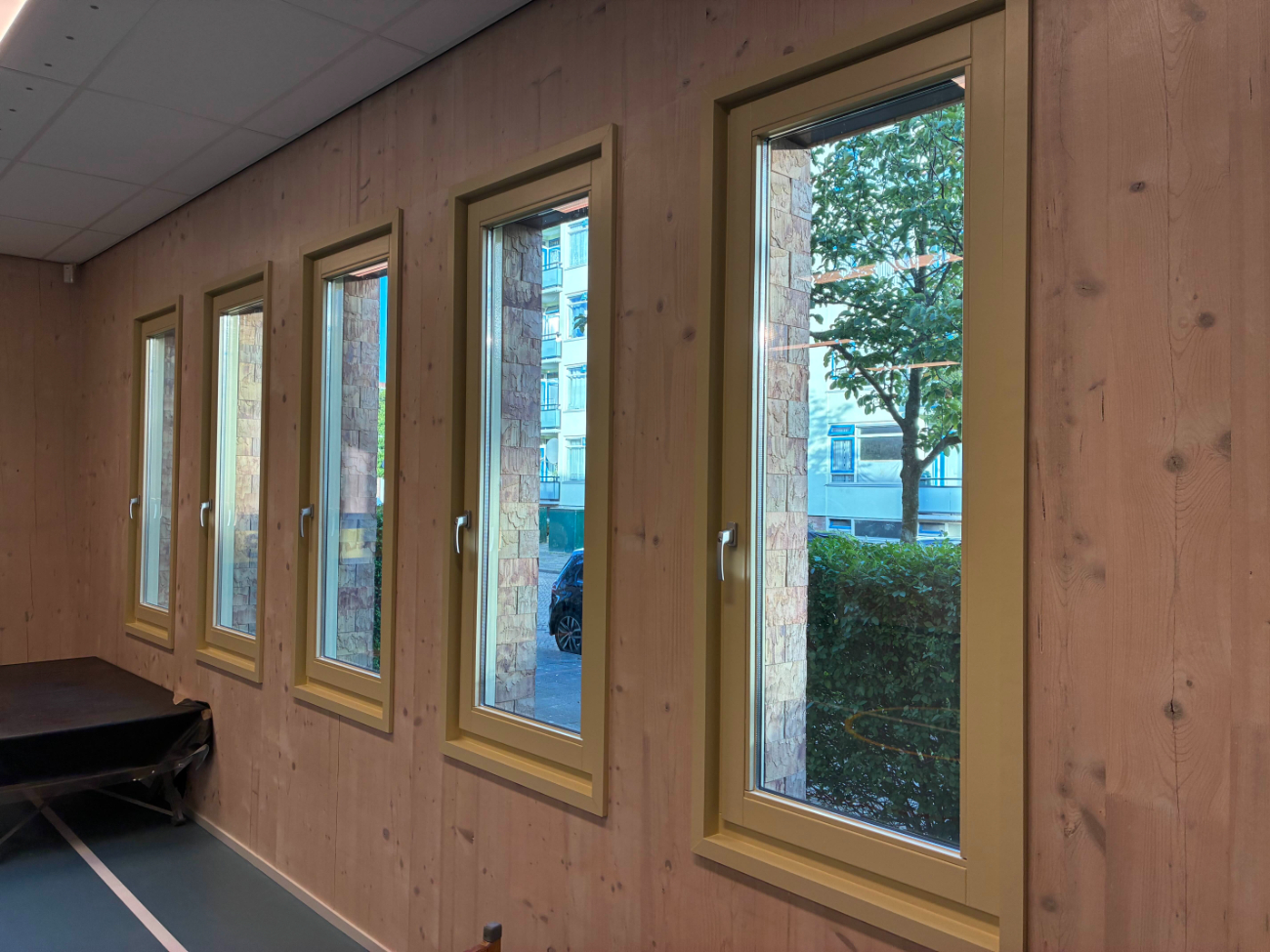 Occasion afbeelding: nutsschool-woonstede_kozijnwerk_5-1.jpg