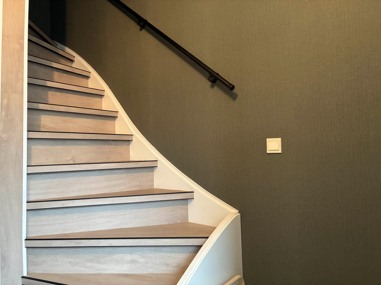 Occasion afbeelding: leuning_behang_3.jpg